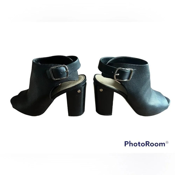 Vince Camuito Black Peep Toe Leather Heels - Picture 3 of 8